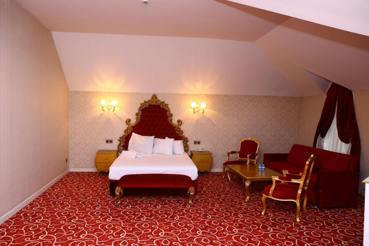 Deluxe Hotel Гянджа Экстерьер фото