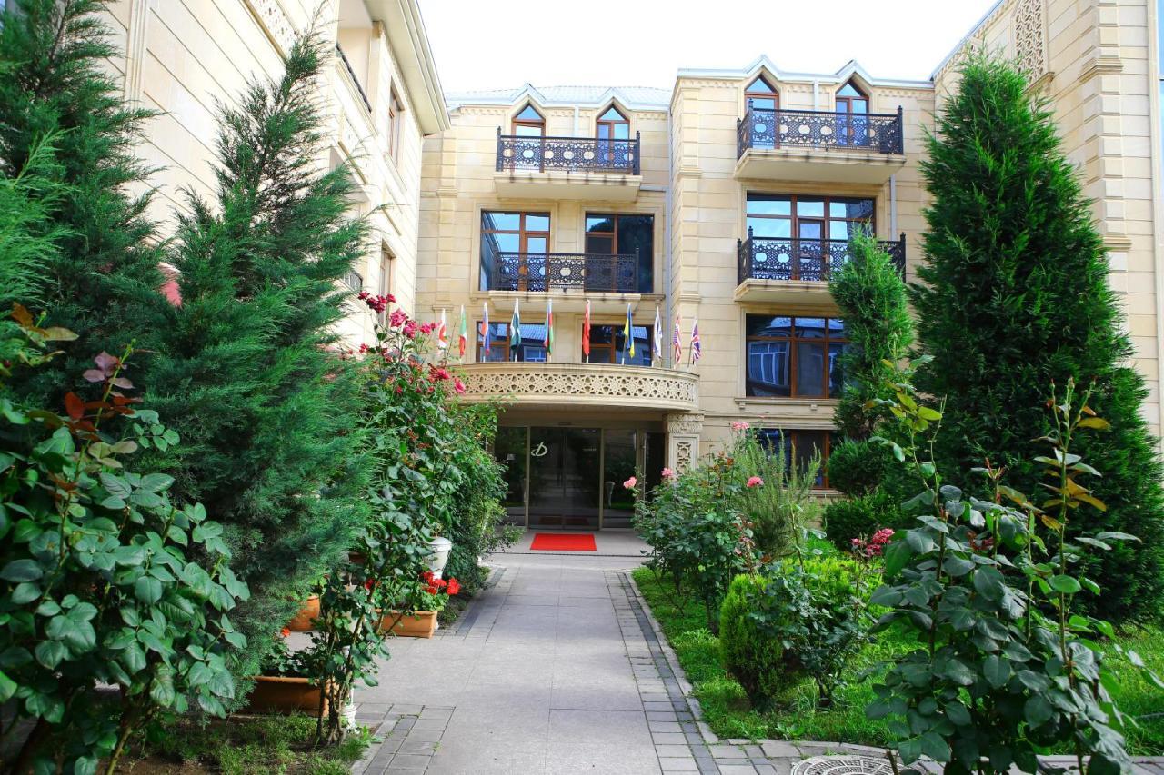 Deluxe Hotel Гянджа Экстерьер фото
