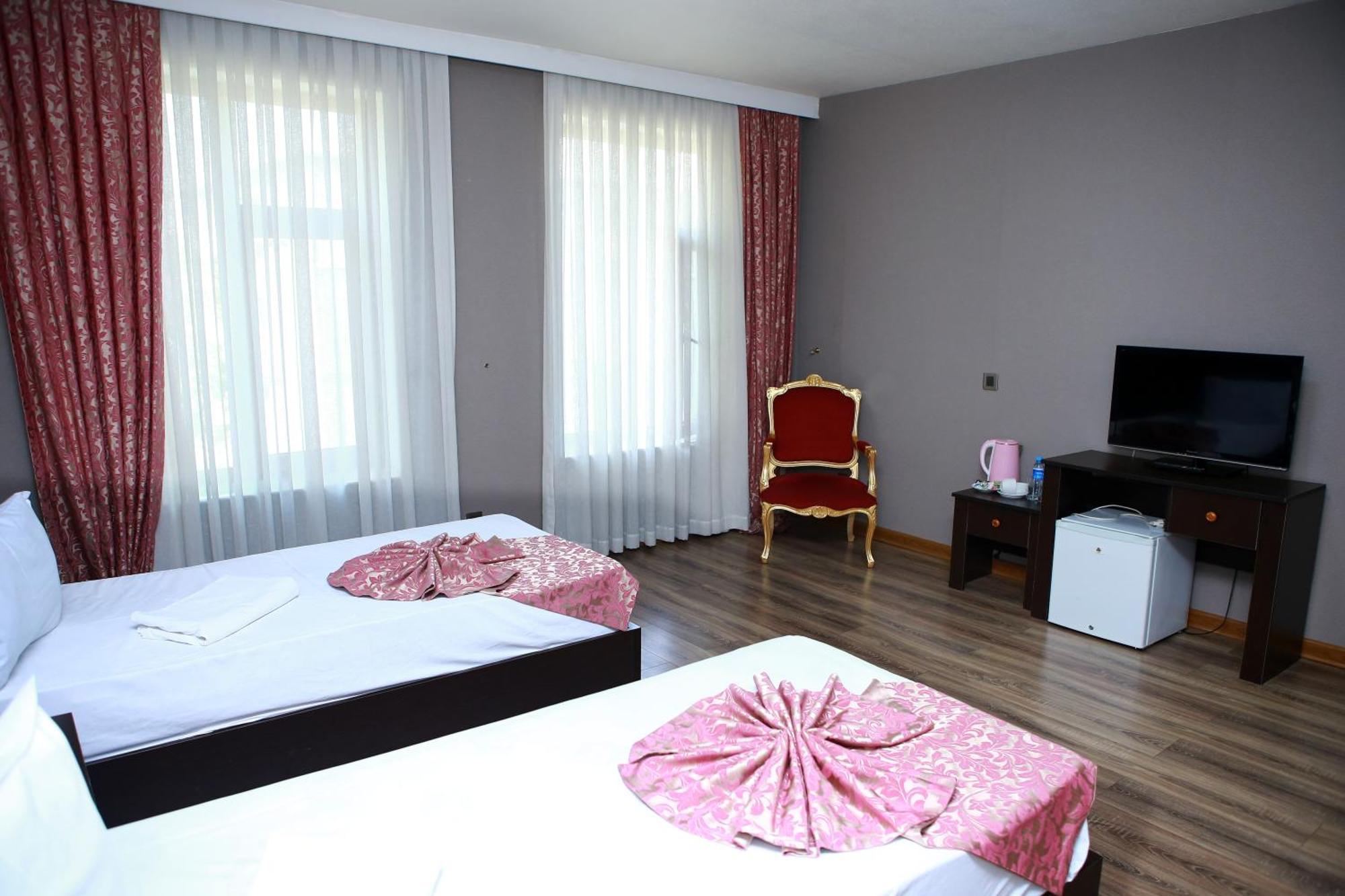 Deluxe Hotel Гянджа Экстерьер фото