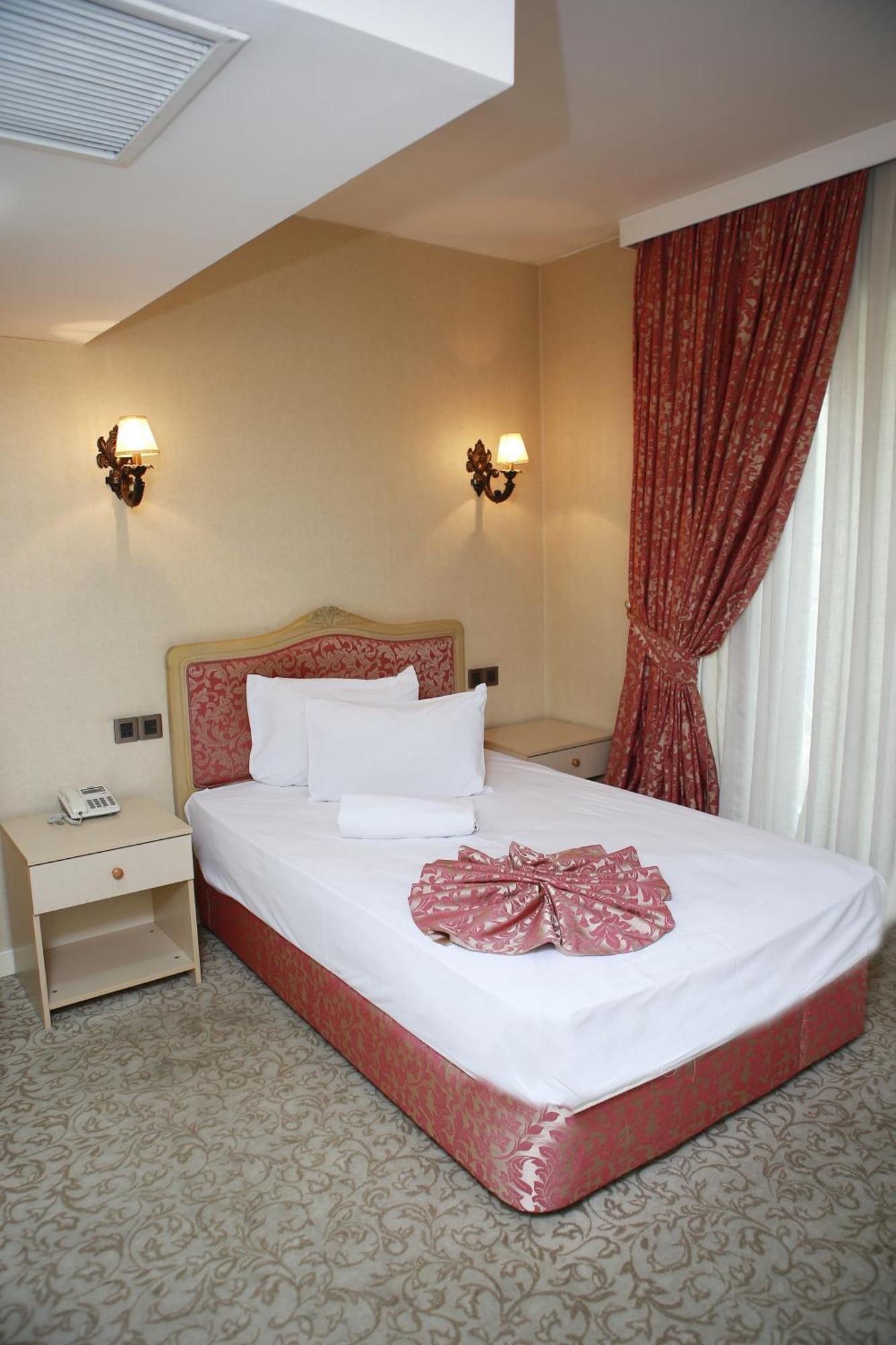 Deluxe Hotel Гянджа Экстерьер фото