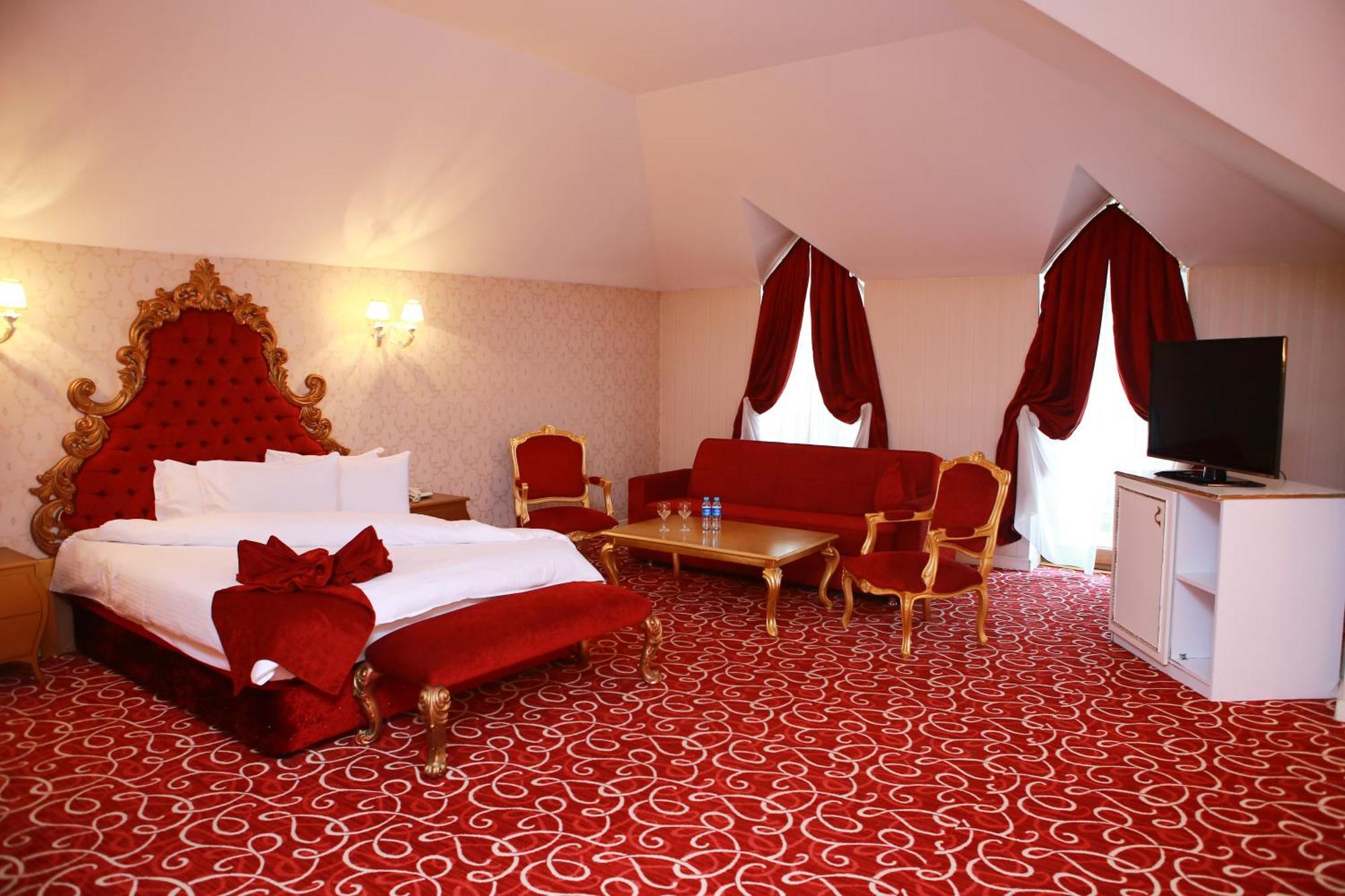 Deluxe Hotel Гянджа Экстерьер фото